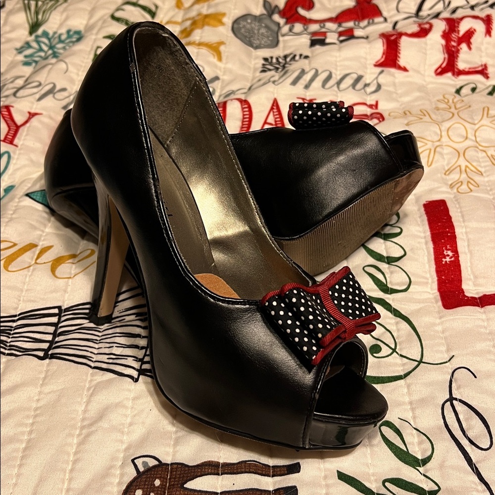 Leather Madden Girl Black and Red Polka Dot Peep Toe Heels size 7.5